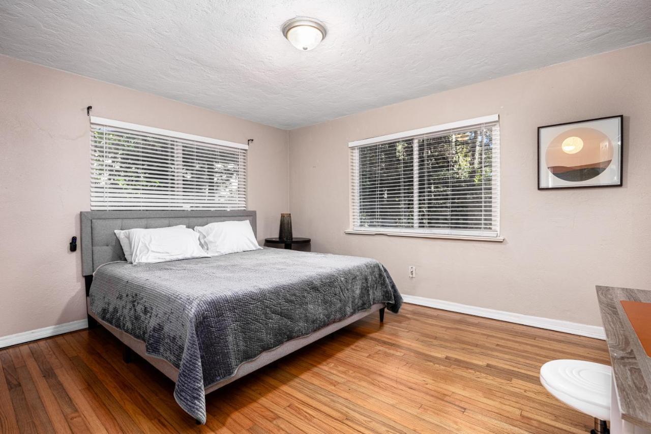 4br House Next To Ben Hill Stadium Gainesville