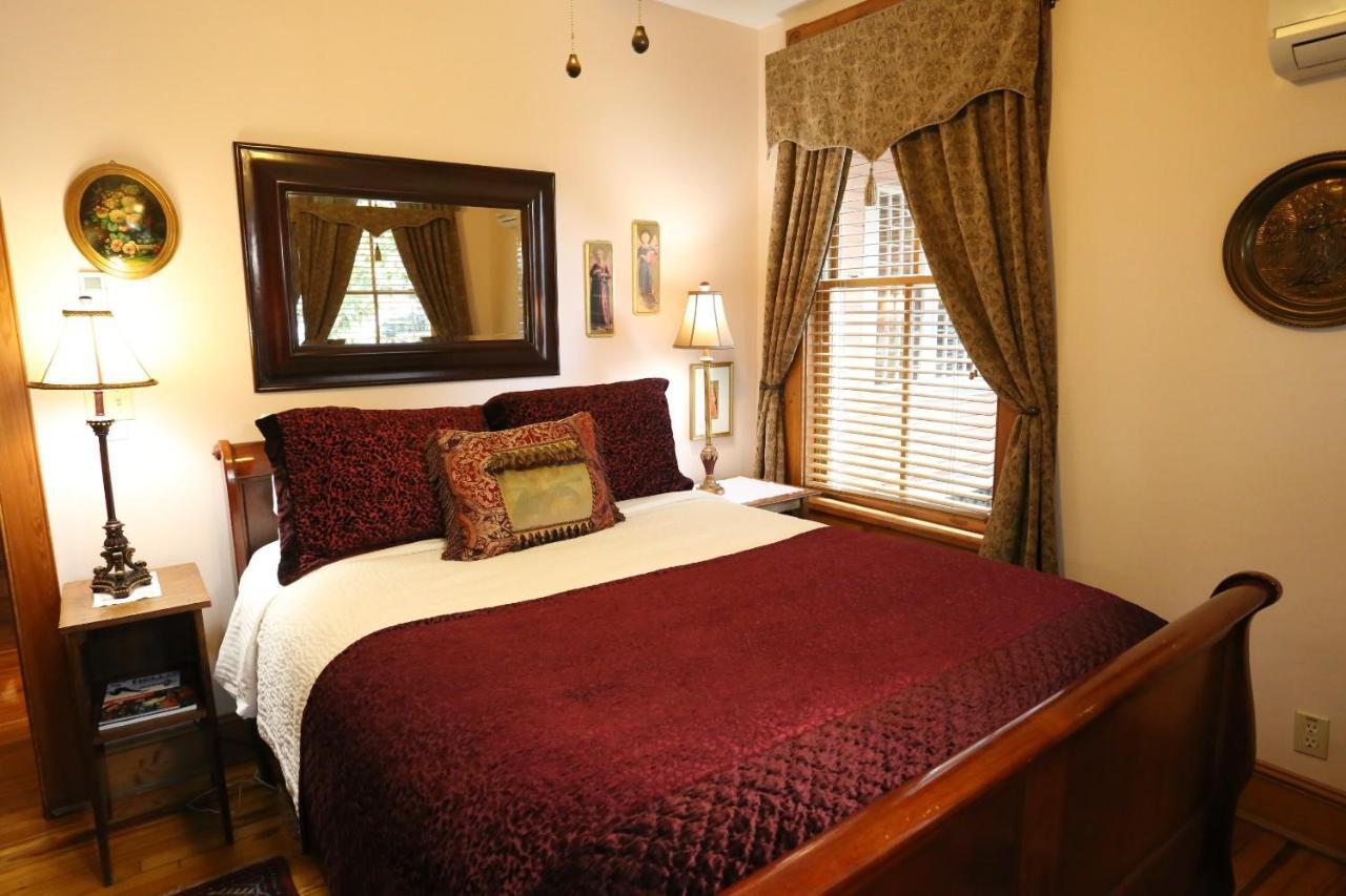 Inn Sweetwater Branch