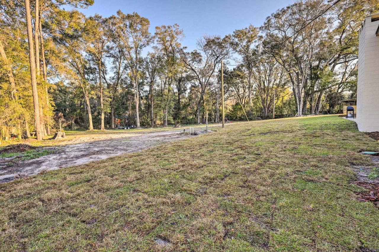 Spacious Retreat With Backyard! Holiday home *