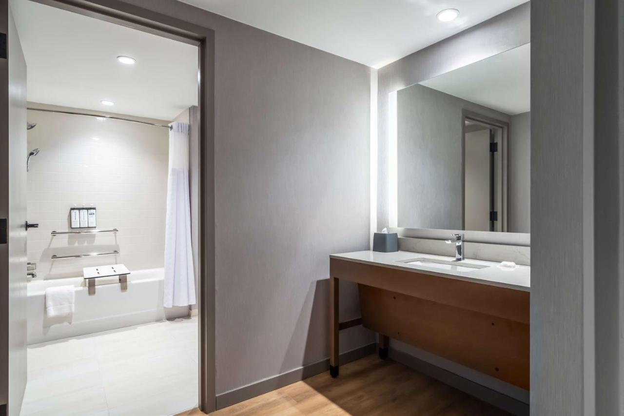 Hyatt Place Downtown Hotel