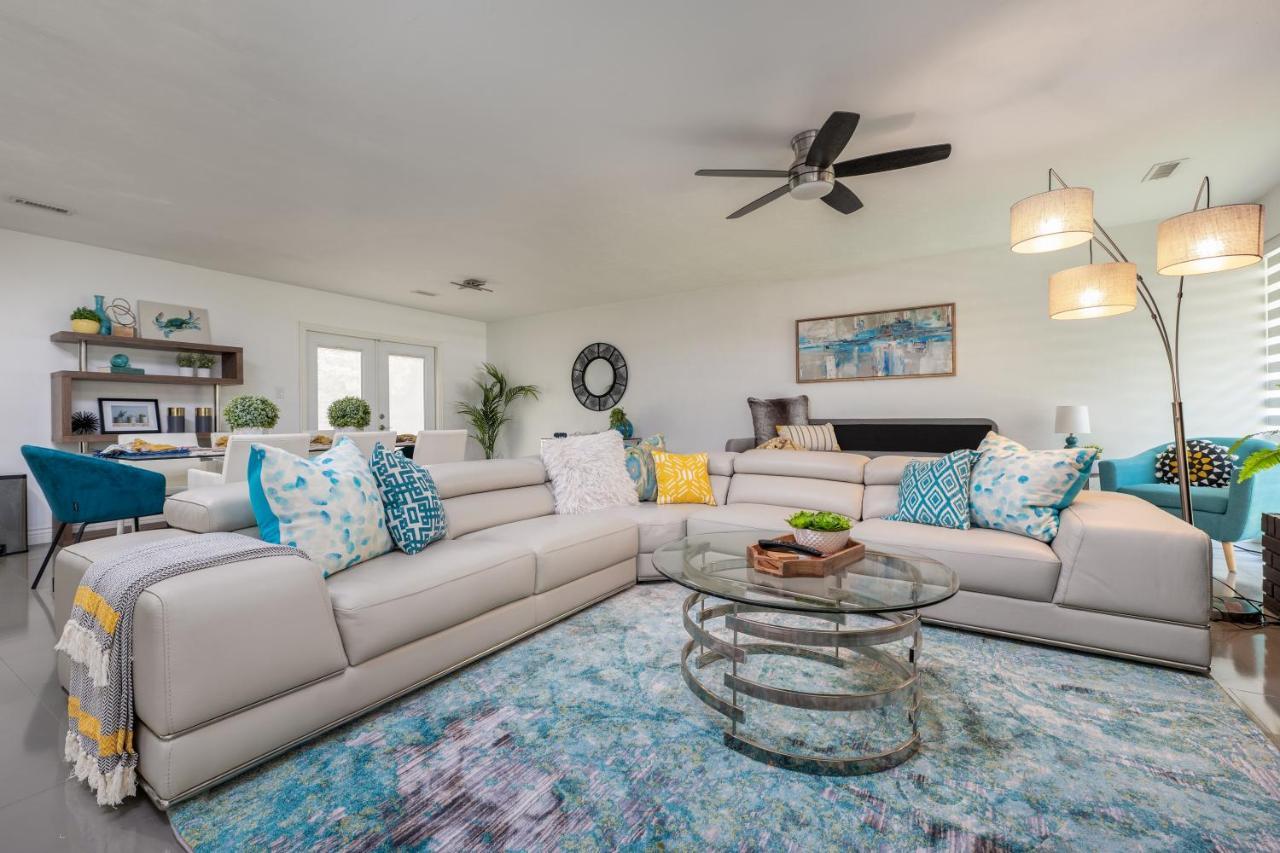 Uf Sunshine House - Patio & Bbq - Chef Kitchen - Ev Car Station - Upscale Neighborhood!