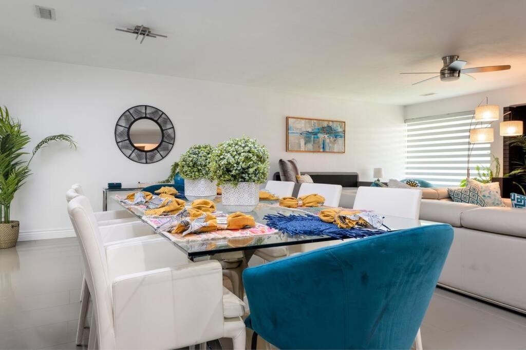 Uf Sunshine House - Patio & Bbq - Chef Kitchen - Ev Car Station - Upscale Neighborhood! Casa de férias