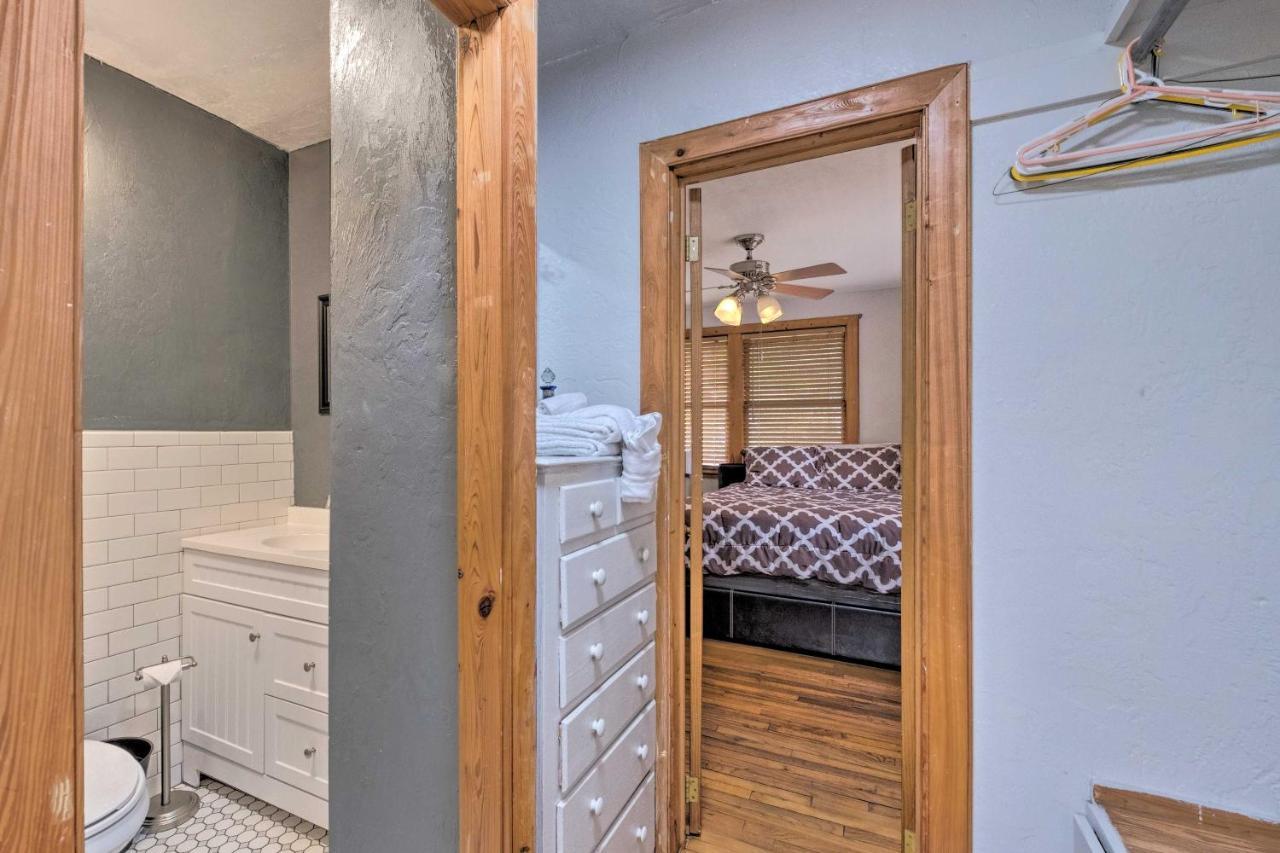 Holiday home Charming Townhome Less Than 2 Mi To University *