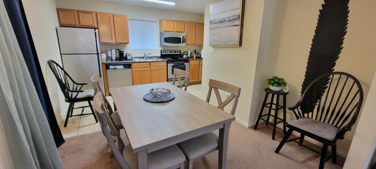 Prime Location For Uf Visitors 2br With Pool And Fast Wi-fi Apartamento Gainesville
