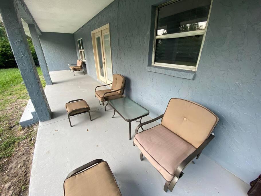 Charming Renovated With Jetted Tub/king Beds * Gainesville