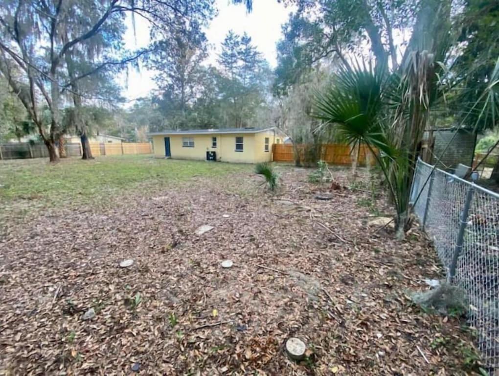 Peaceful Renovated House Centrally Located Casa de férias *