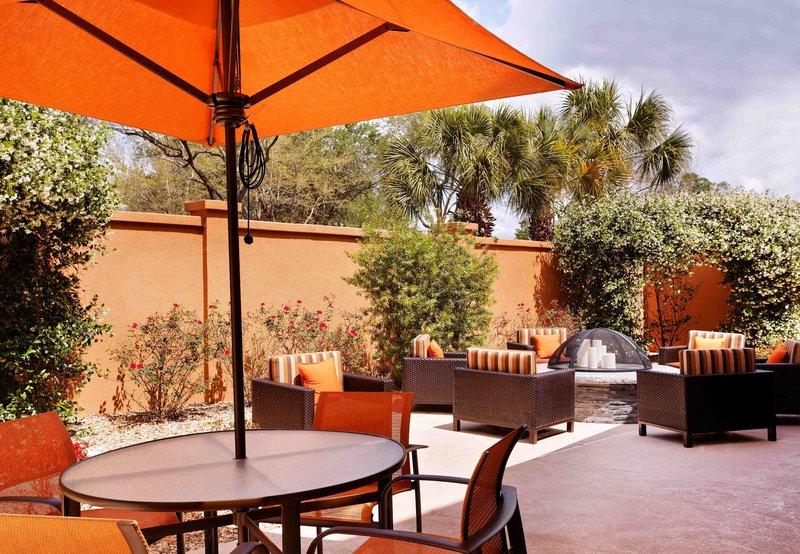 Courtyard By Marriott Fl Hotel