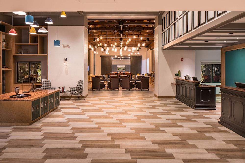 Hotel Doubletree By Hilton