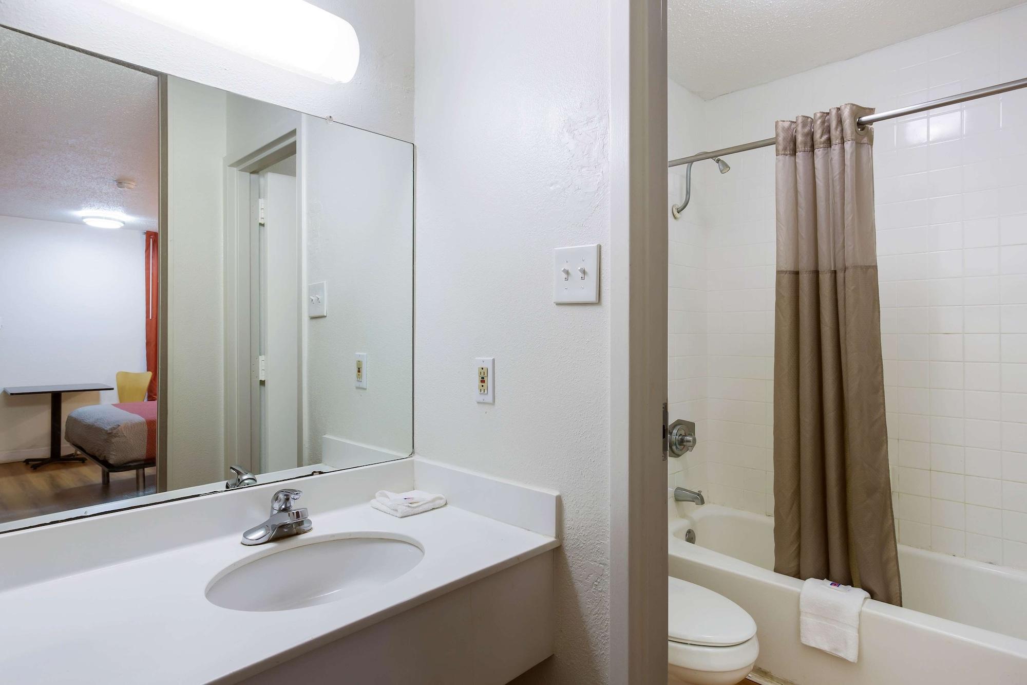 6-gainesville, Fl Hotel 2*
