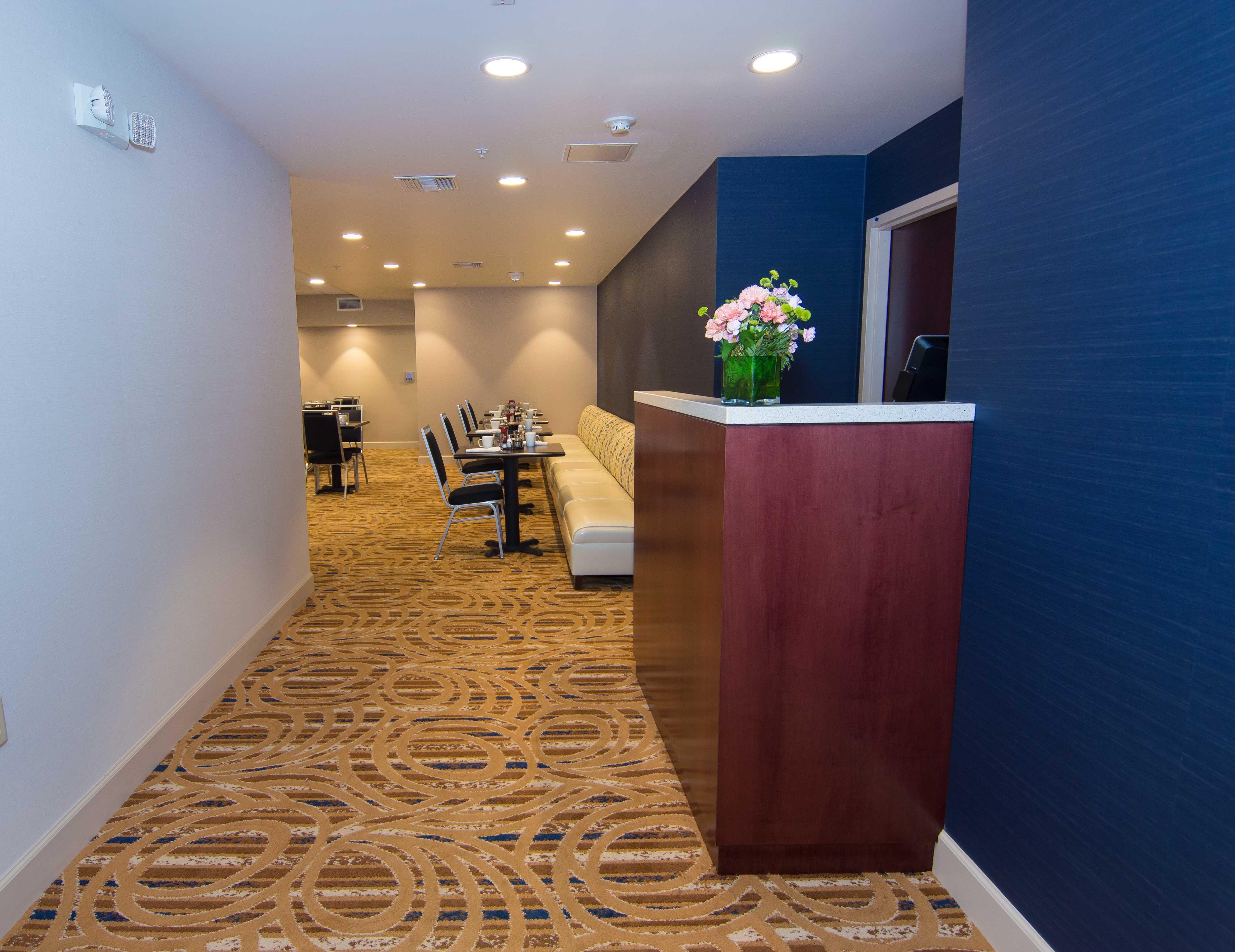 Hotel Gainesville-university Center By Ihg Gainesville
