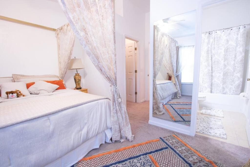 Holiday home Modern Boho With A Royal Touch -king Bed