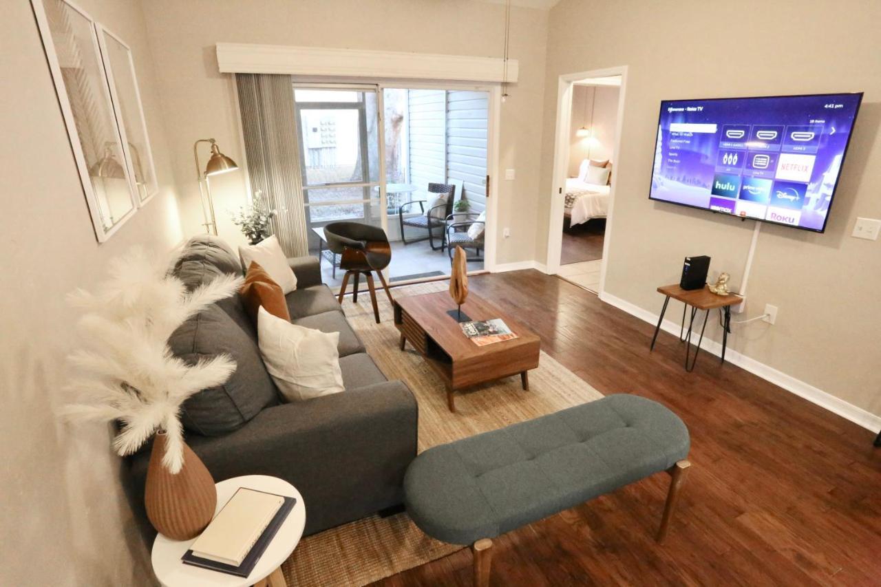 Apartment Nomad Retreat King Bed Boutique W Garage Gainesville