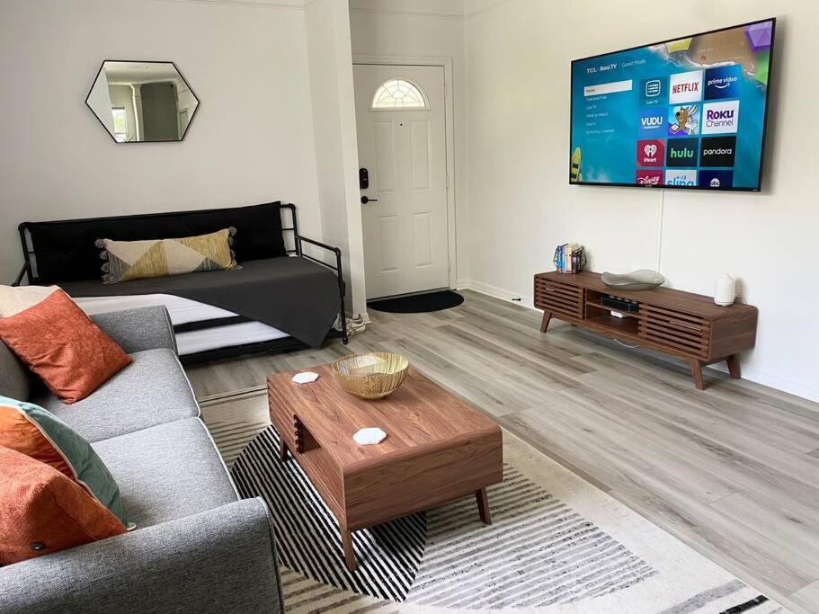 Holiday home Sanctuary Bright 2 Bedroom King Gainesville