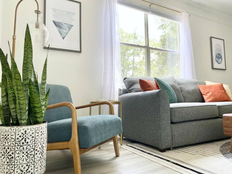 Sanctuary Bright 2 Bedroom King Gainesville
