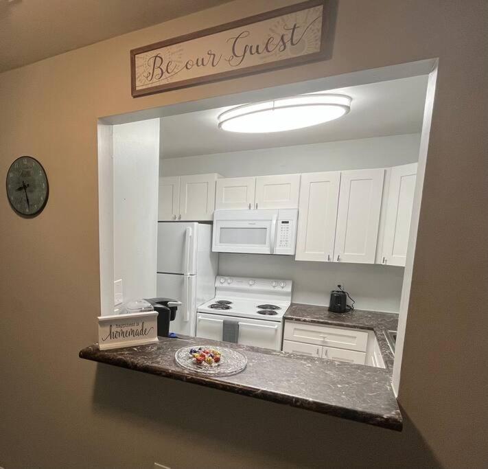 Cozy Retreat 1.8 Mi To Stadium Apartamento *