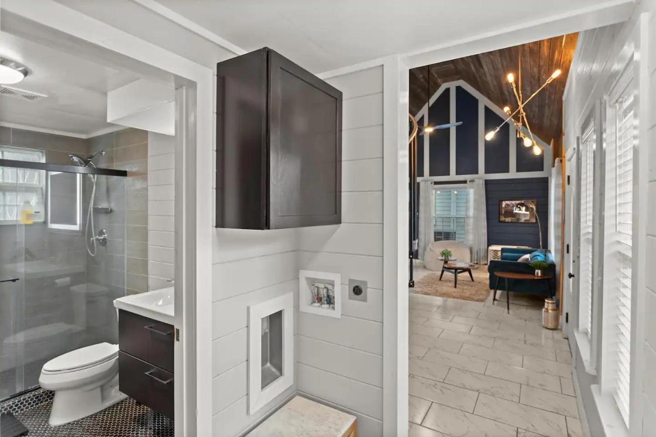 Tiny Victorian Built On Tv Show 2br 1 Ba