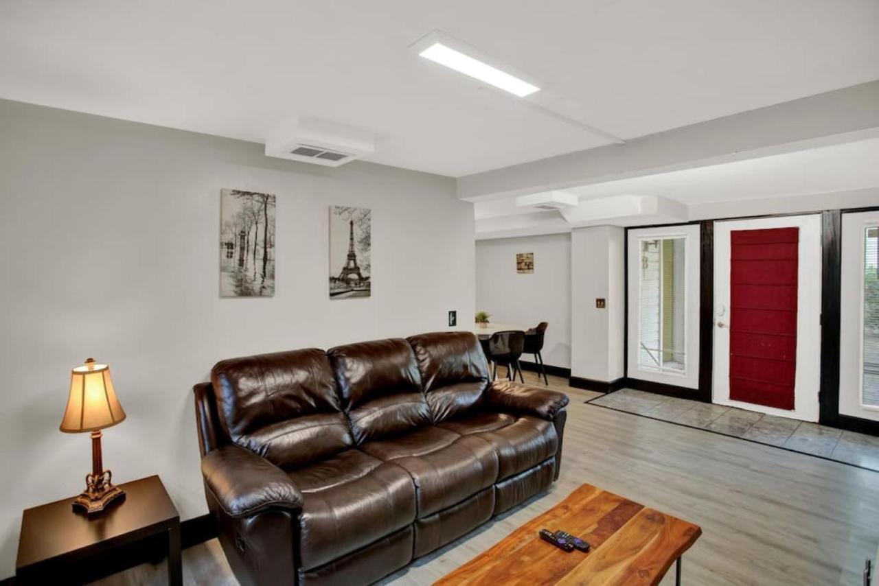 Unique Downtown 2br 2ba Close To Everything Apt.b *