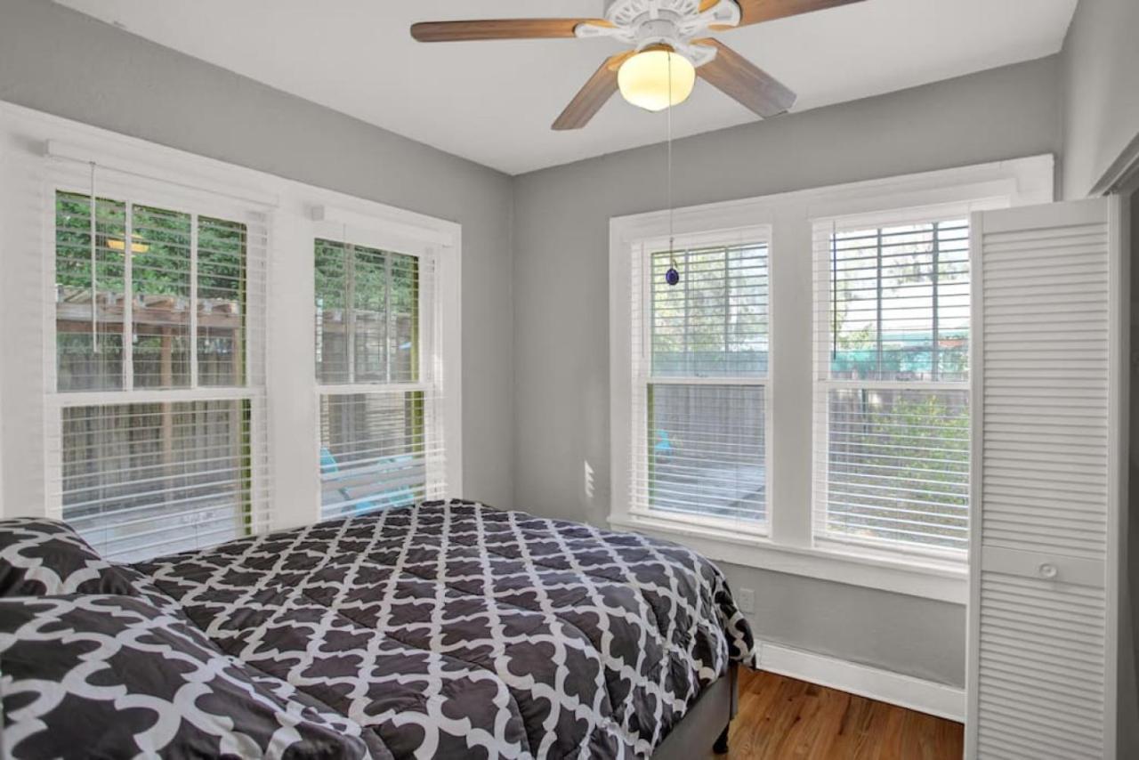 1940 Seen On Fyi, 2bd 2ba Gainesville