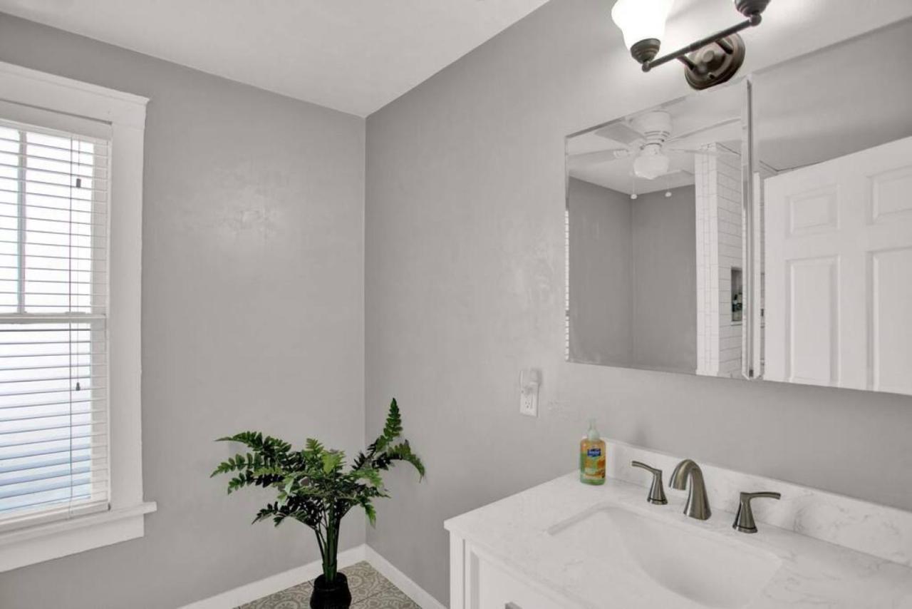 1940 Seen On Fyi, 2bd 2ba