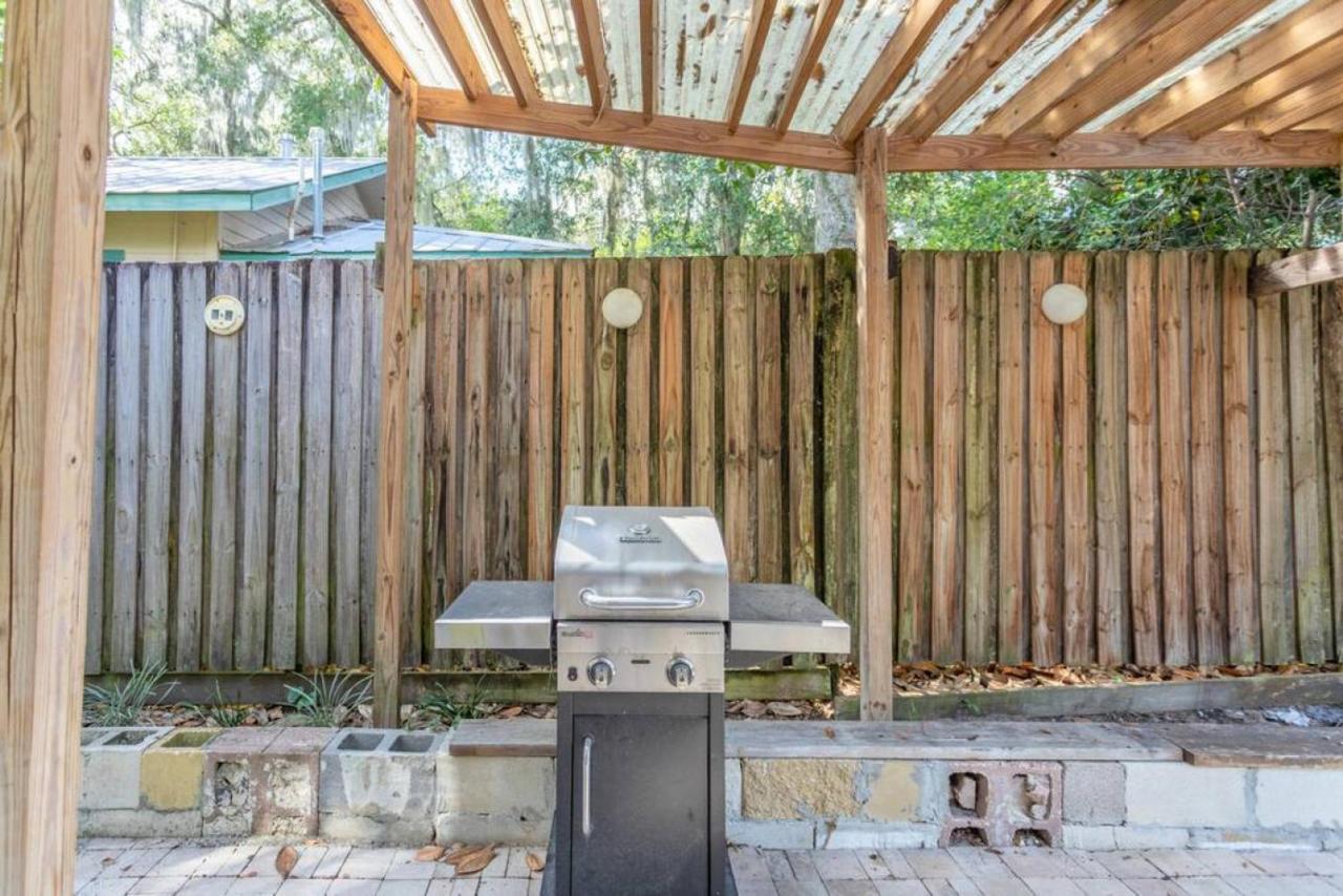 1940 Seen On Fyi, 2bd 2ba * Gainesville