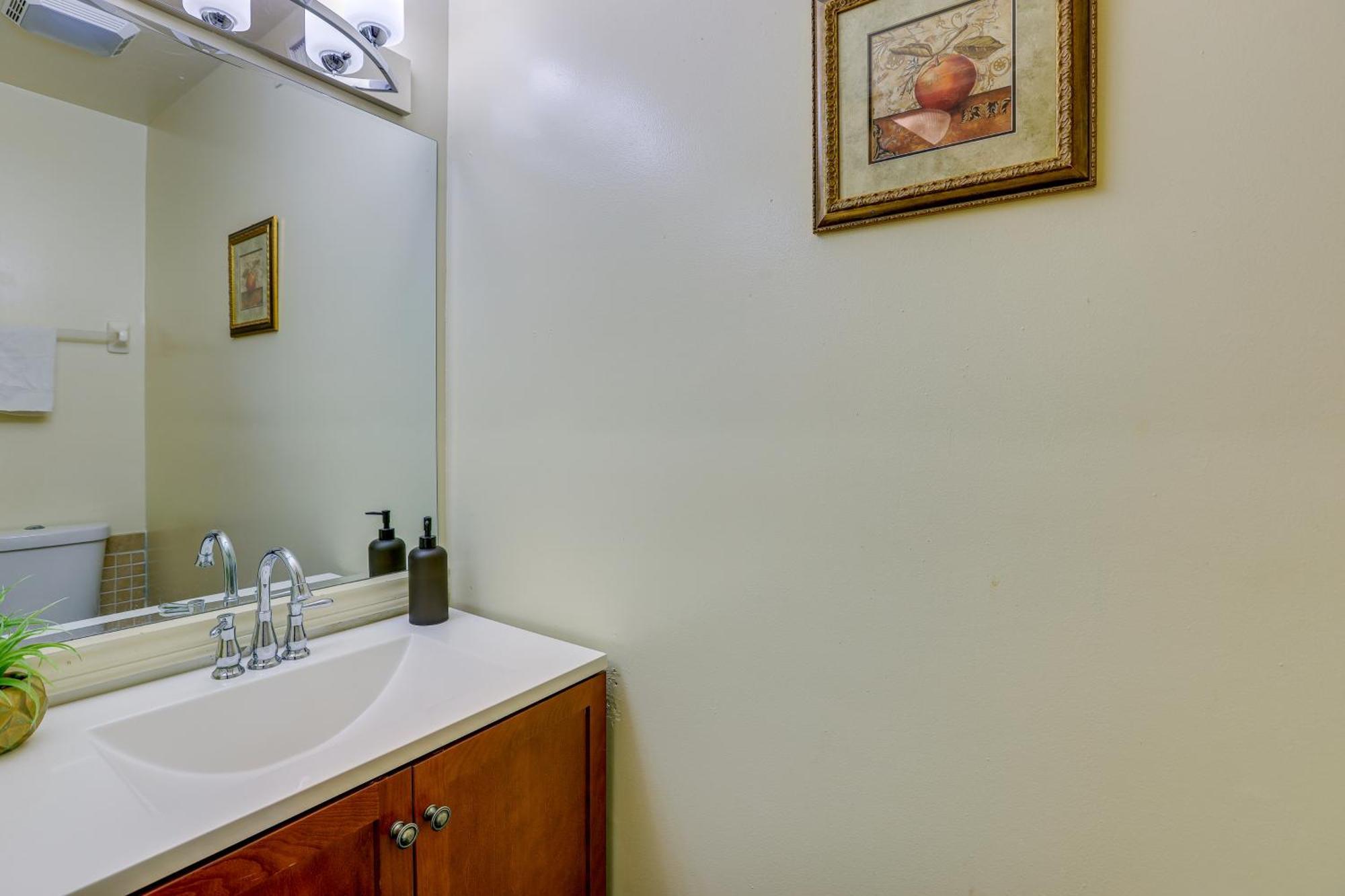 Holiday home Townhome With Patio About 3 Mi To Uf! *
