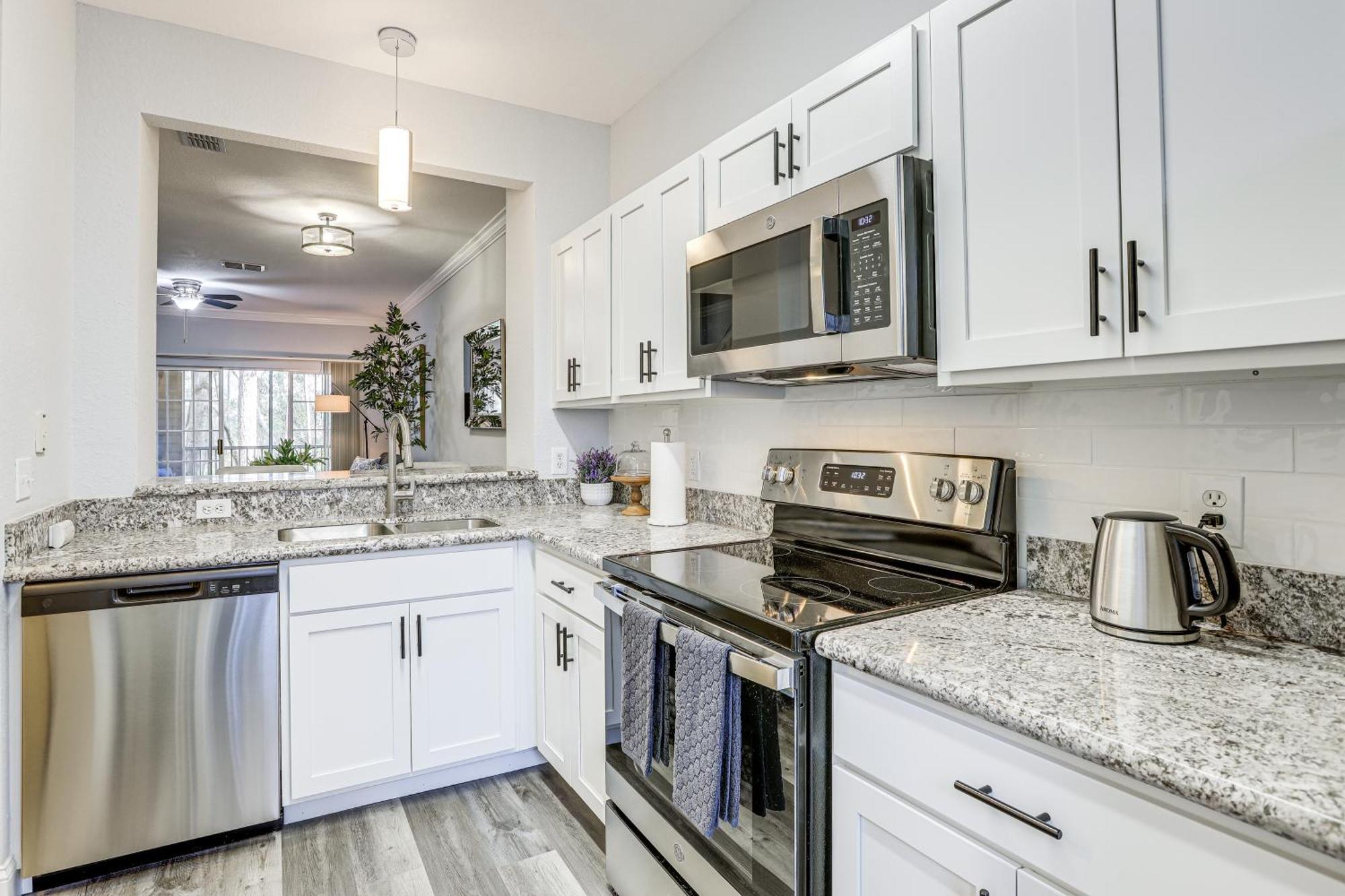 Holiday home Tranquil Gem With Lanai And Pool Access! *