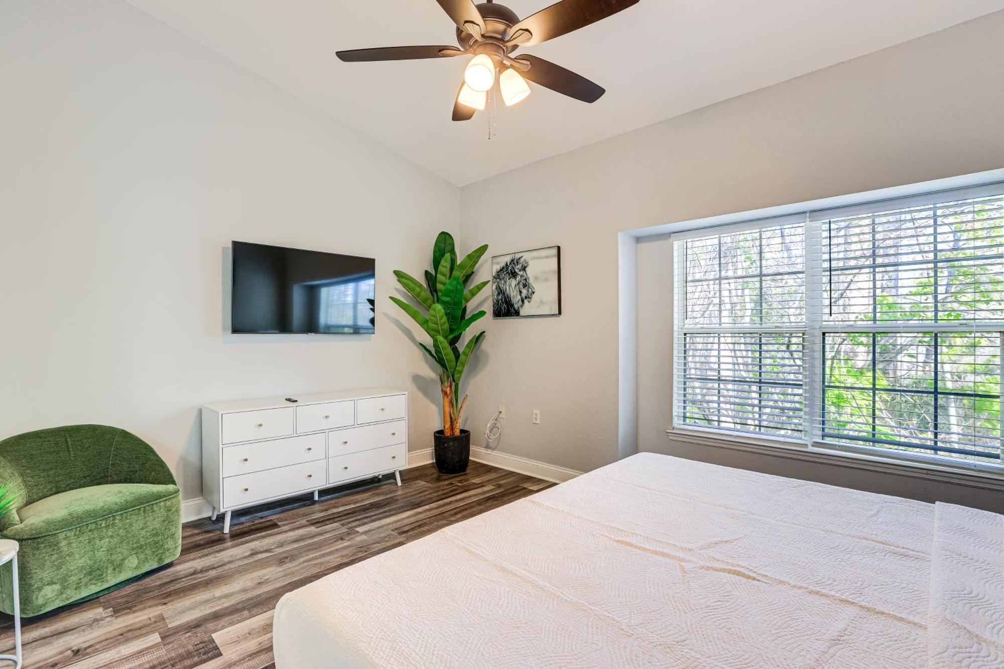 Holiday home Tranquil Gem With Lanai And Pool Access! Gainesville