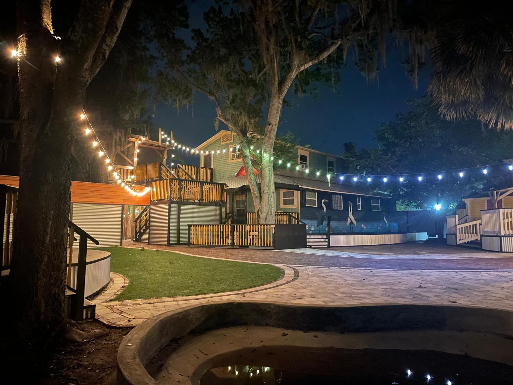 Hotel Depot Village Gainesville