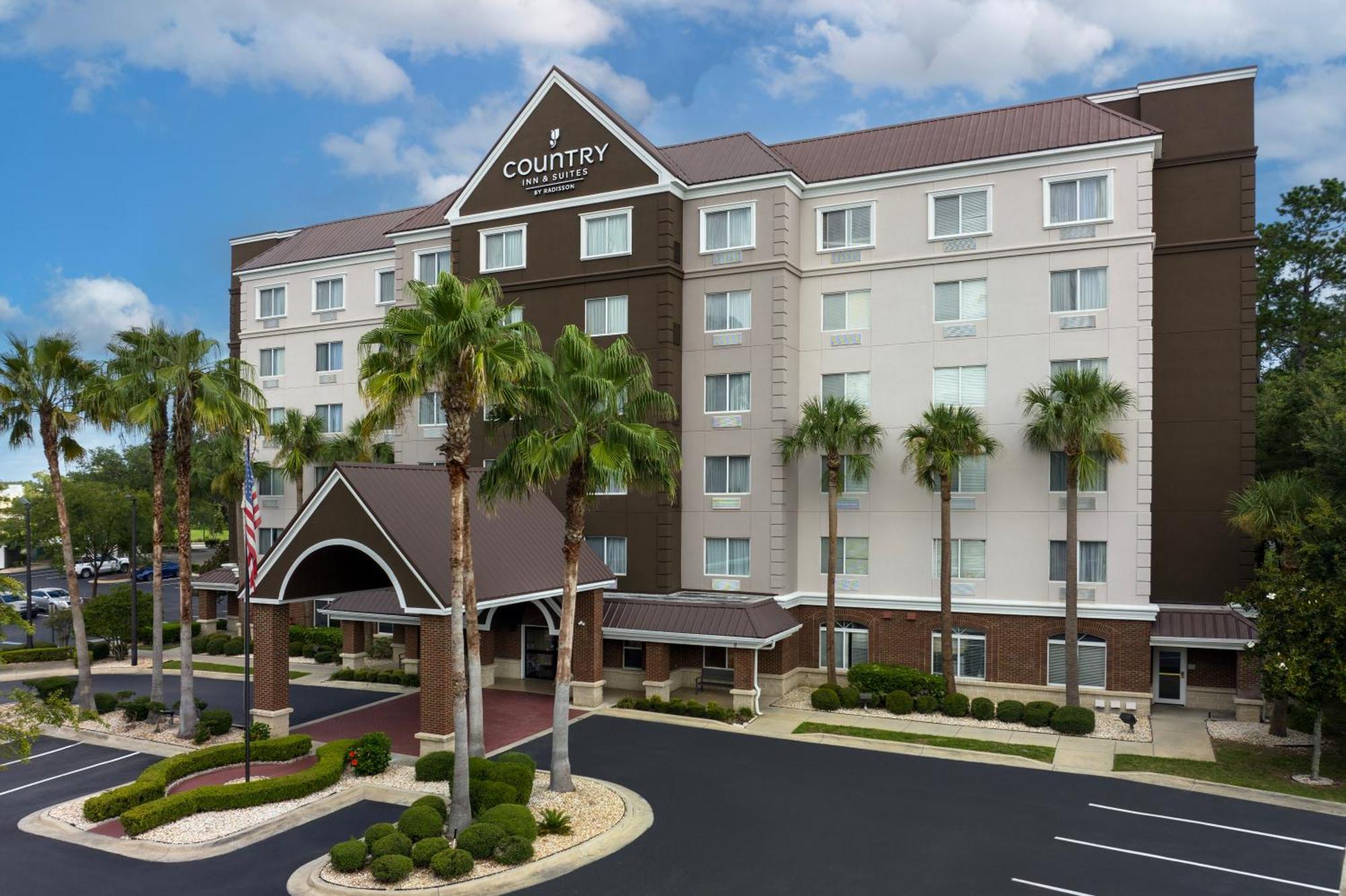 Hotel Country & By Radisson, Gainesville, Fl