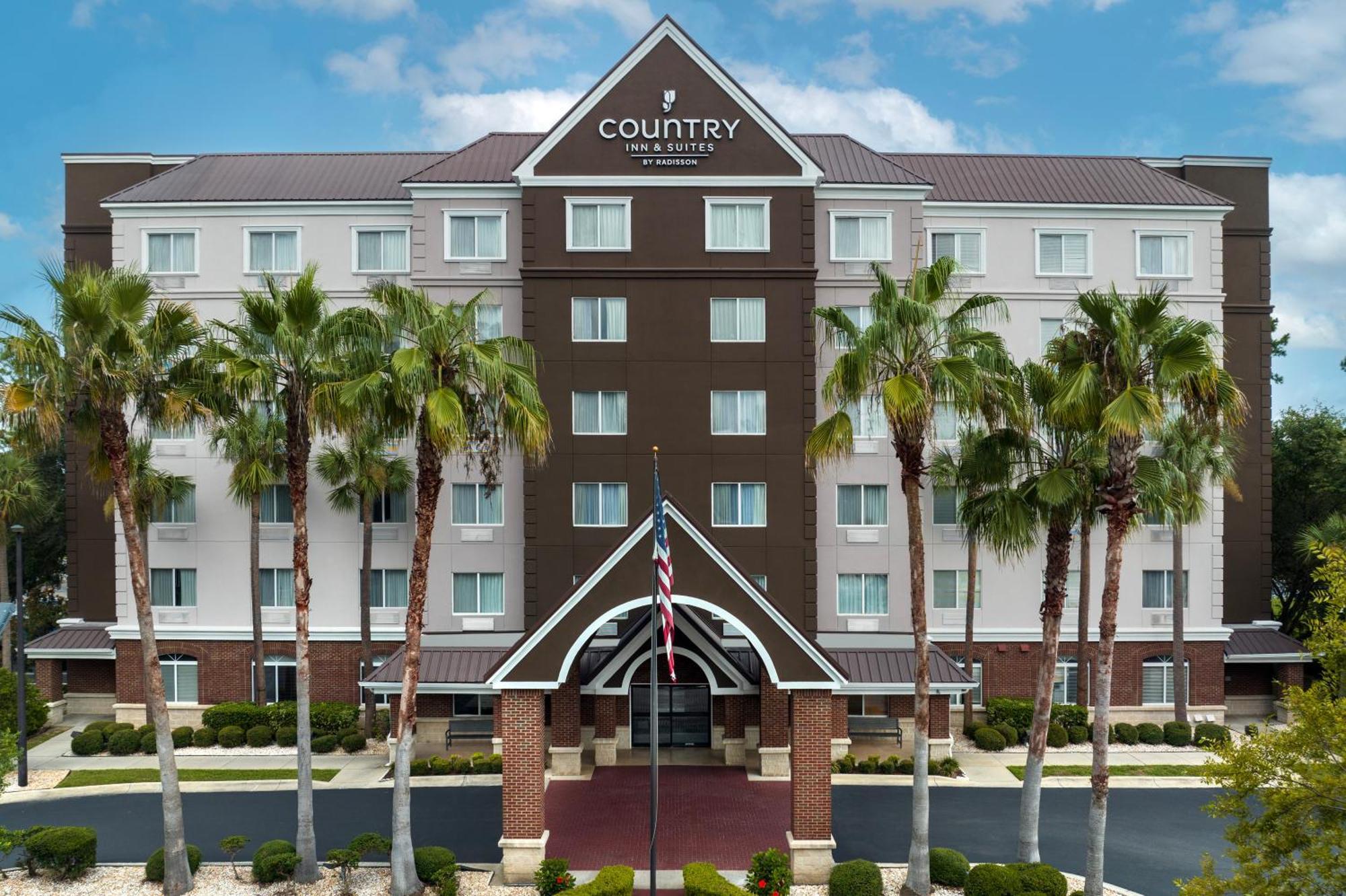 Country & By Radisson, Gainesville, Fl Hotel