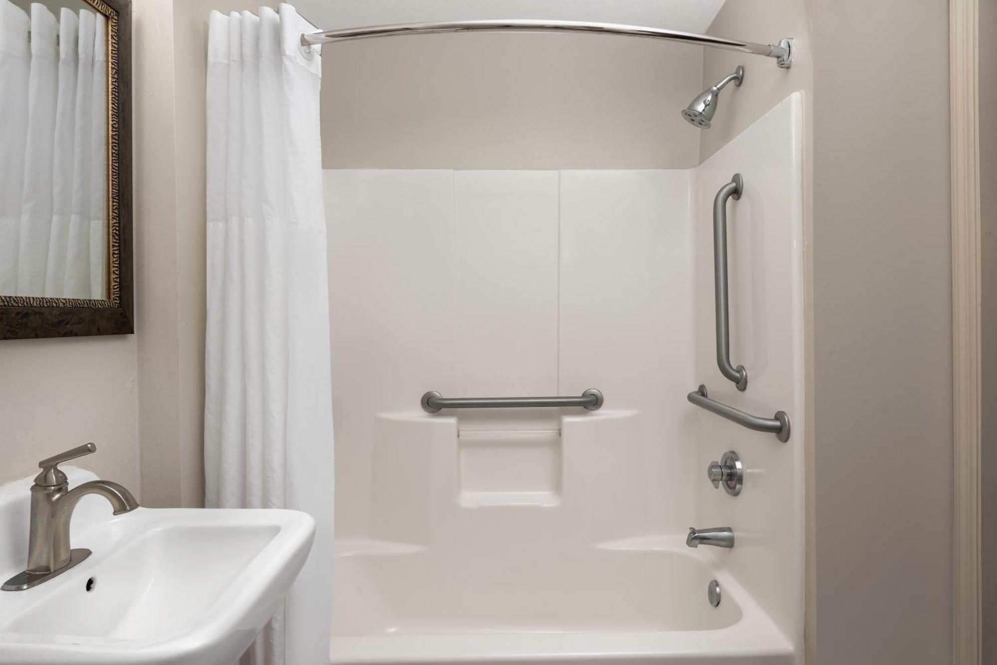 Hotel Country & By Radisson, Gainesville, Fl 3*