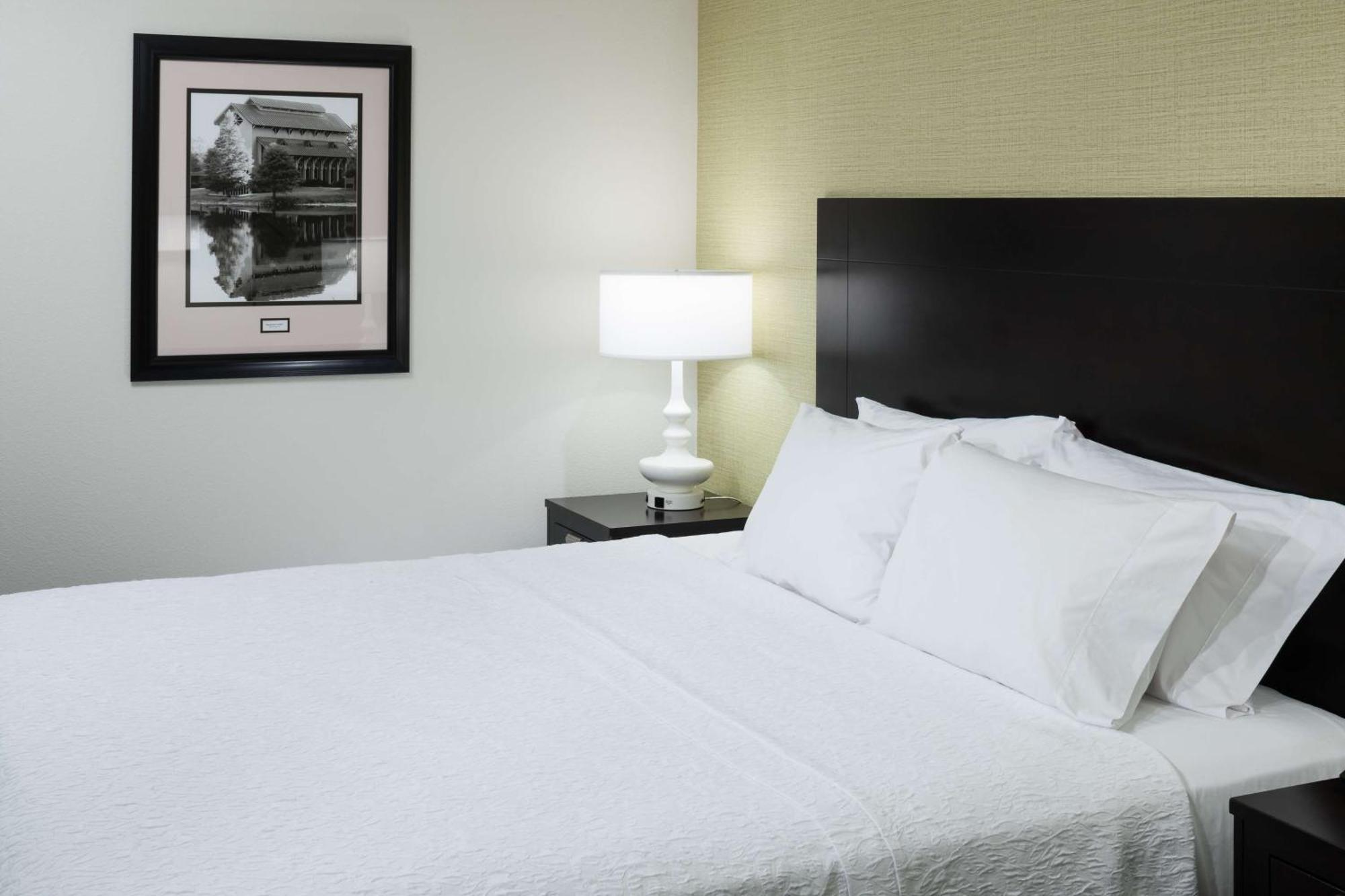 Hampton & Downtown Hotel