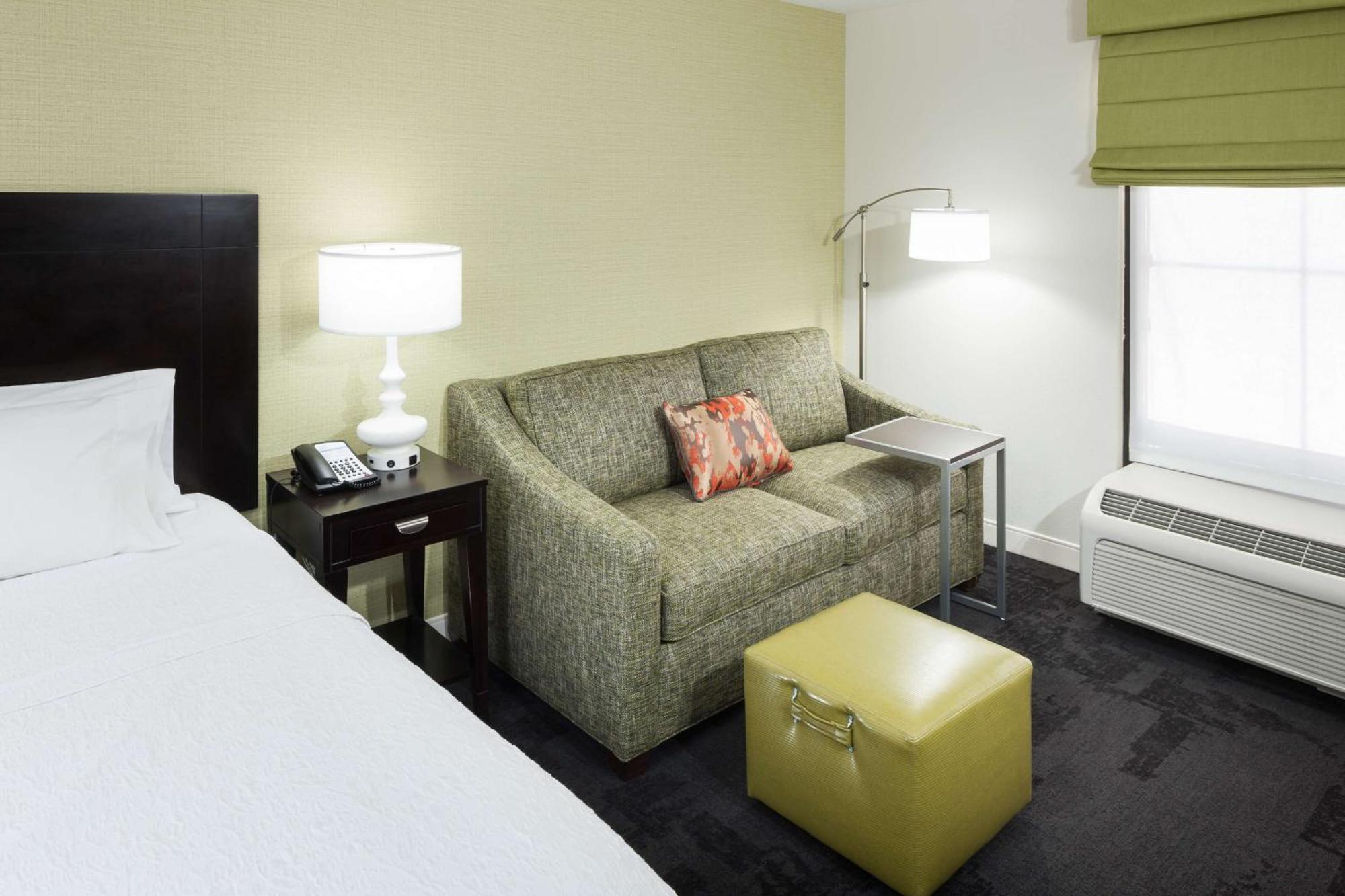 Hotel Hampton & Downtown Gainesville