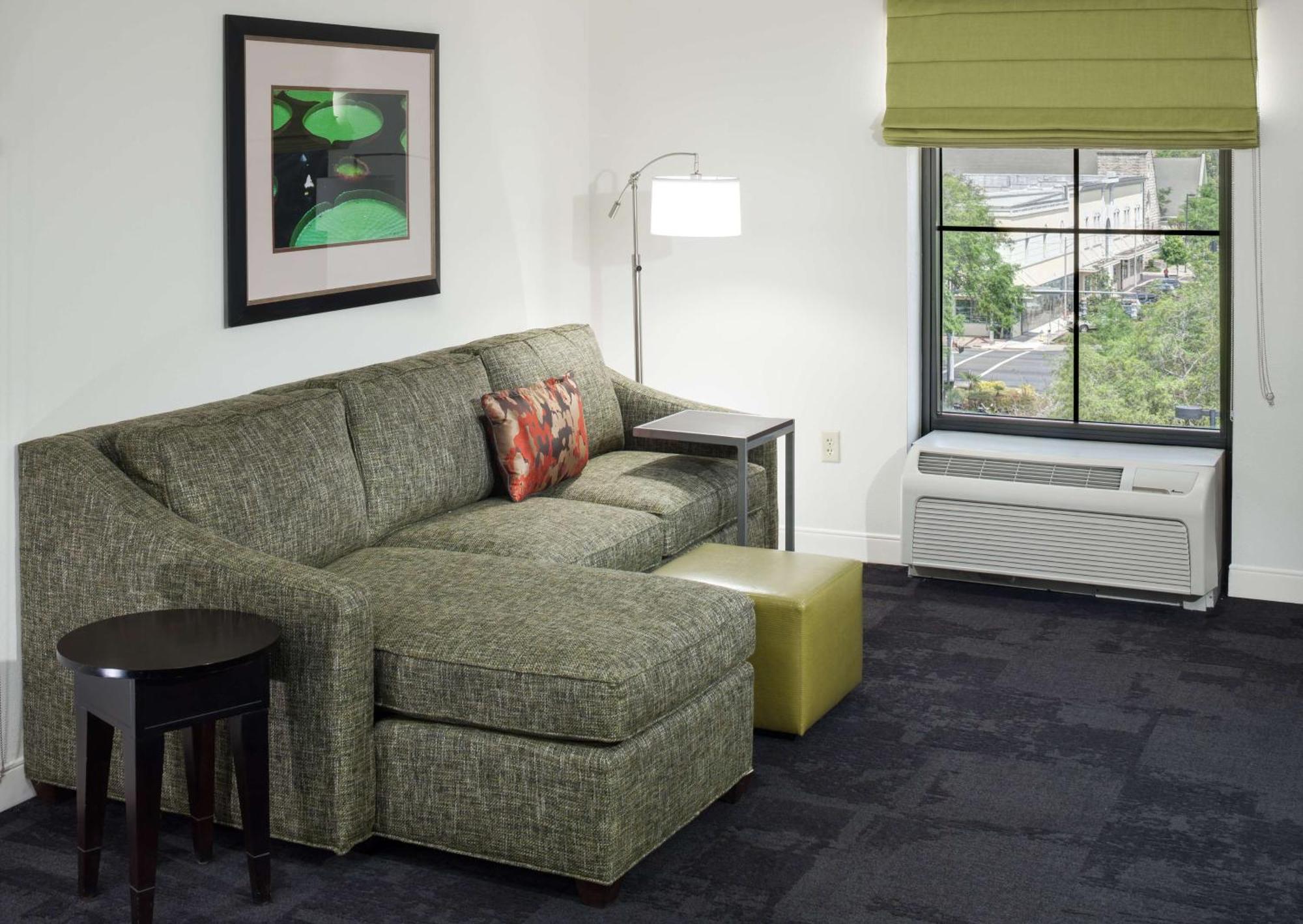 Hampton & Downtown Hotel