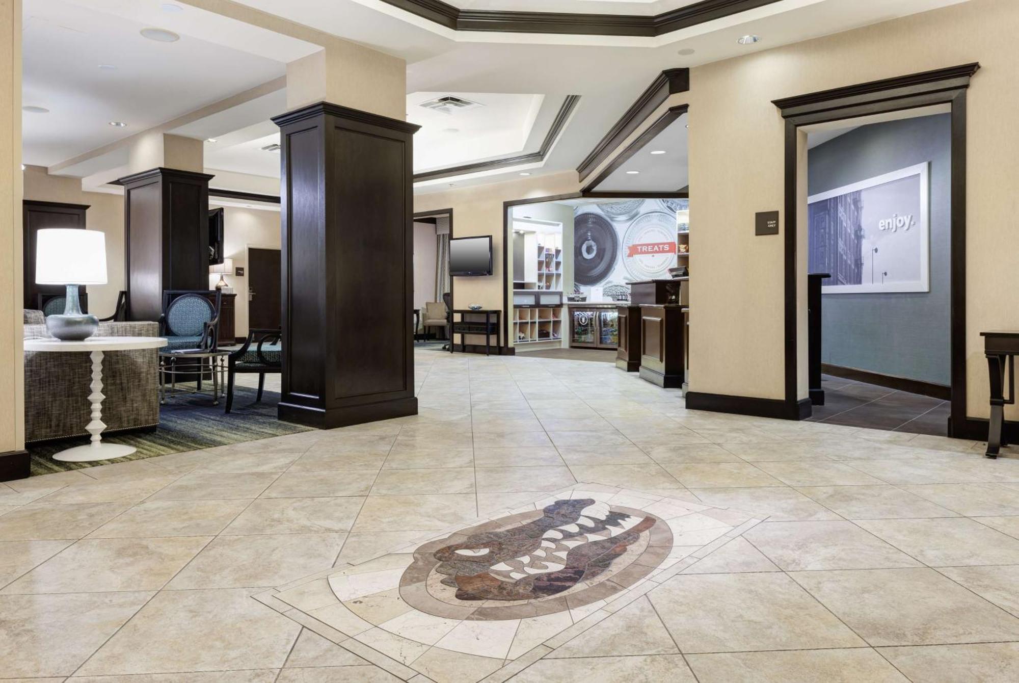 Hotel Hampton & Downtown 3*