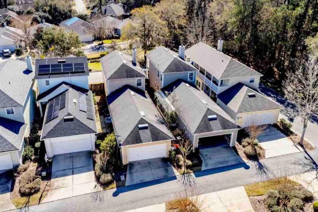 Villa Great3bed&3bath. 2balconies. Perfect Neighborhood *