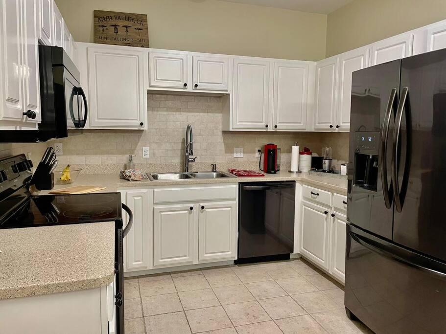 Great3bed&3bath. 2balconies. Perfect Neighborhood