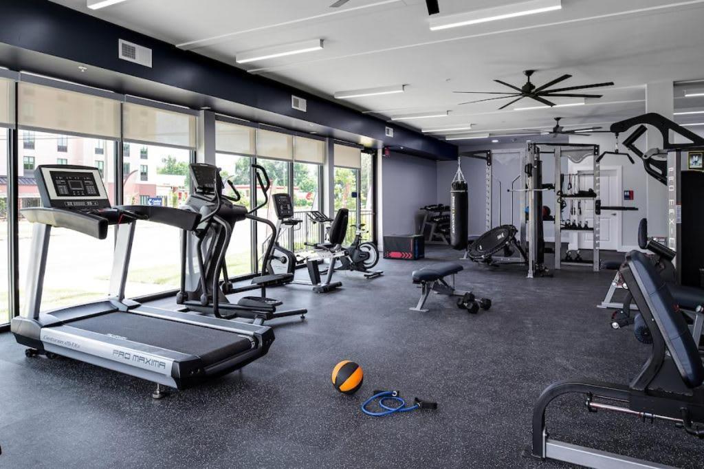 Grand Two Bedroom Two Bathroom With Balcony Gainesville