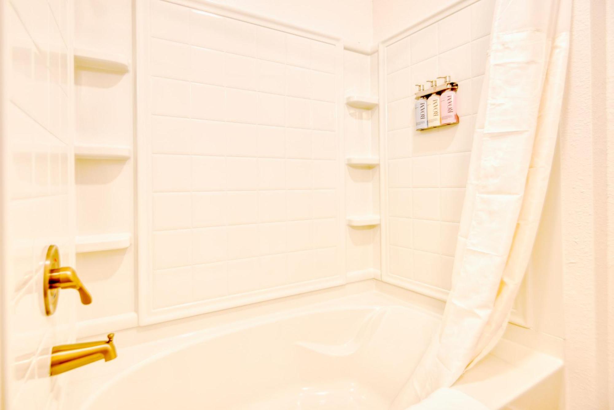 Grand Two Bedroom Two Bathroom With Balcony Apartment Gainesville