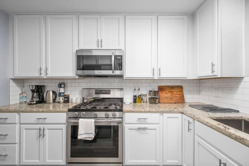 Modern Near Uf, Stadium - Private Gazebo Holiday home *