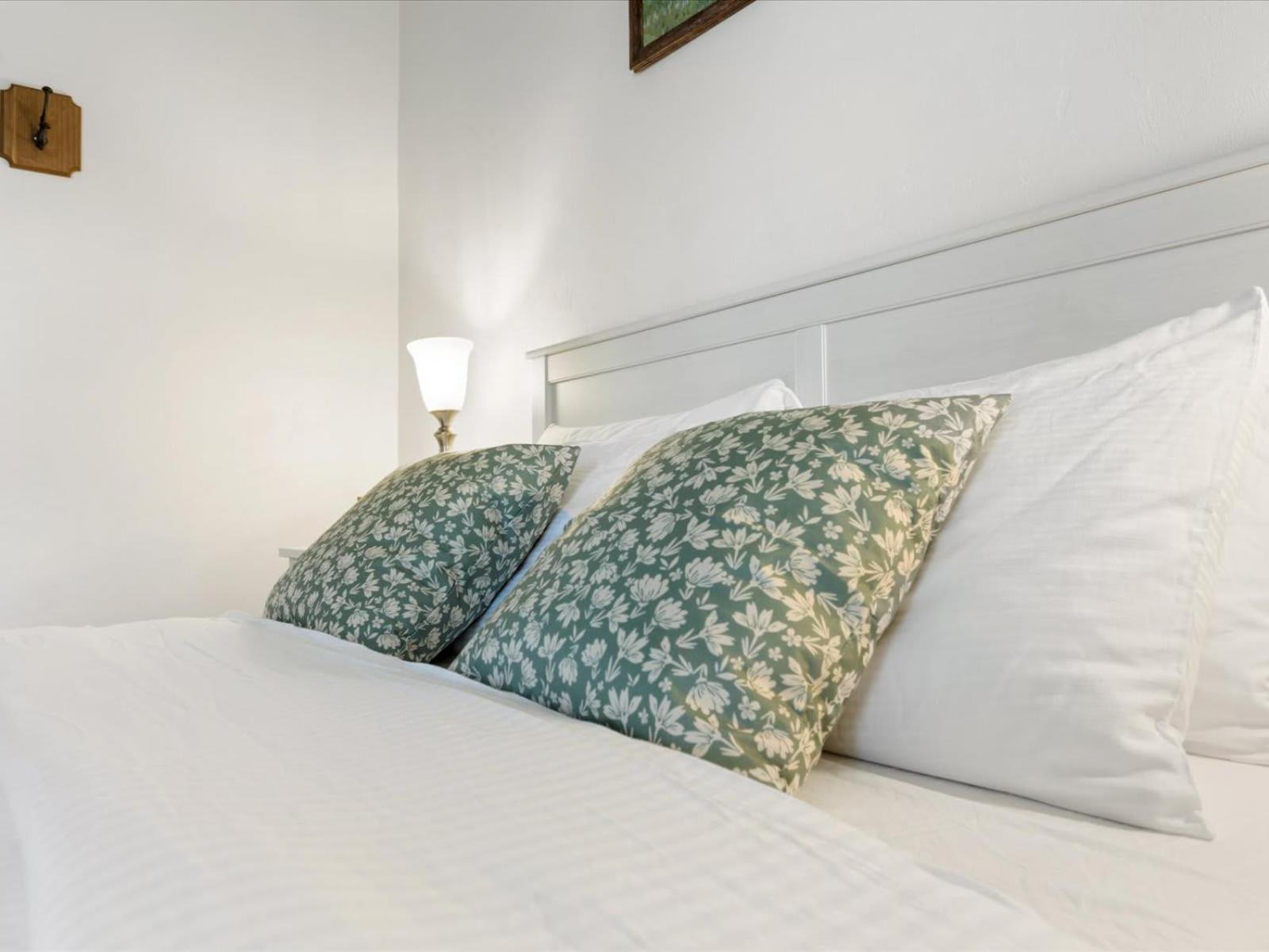 Convenient & Inviting - Fully-equipped 2bd Holiday home