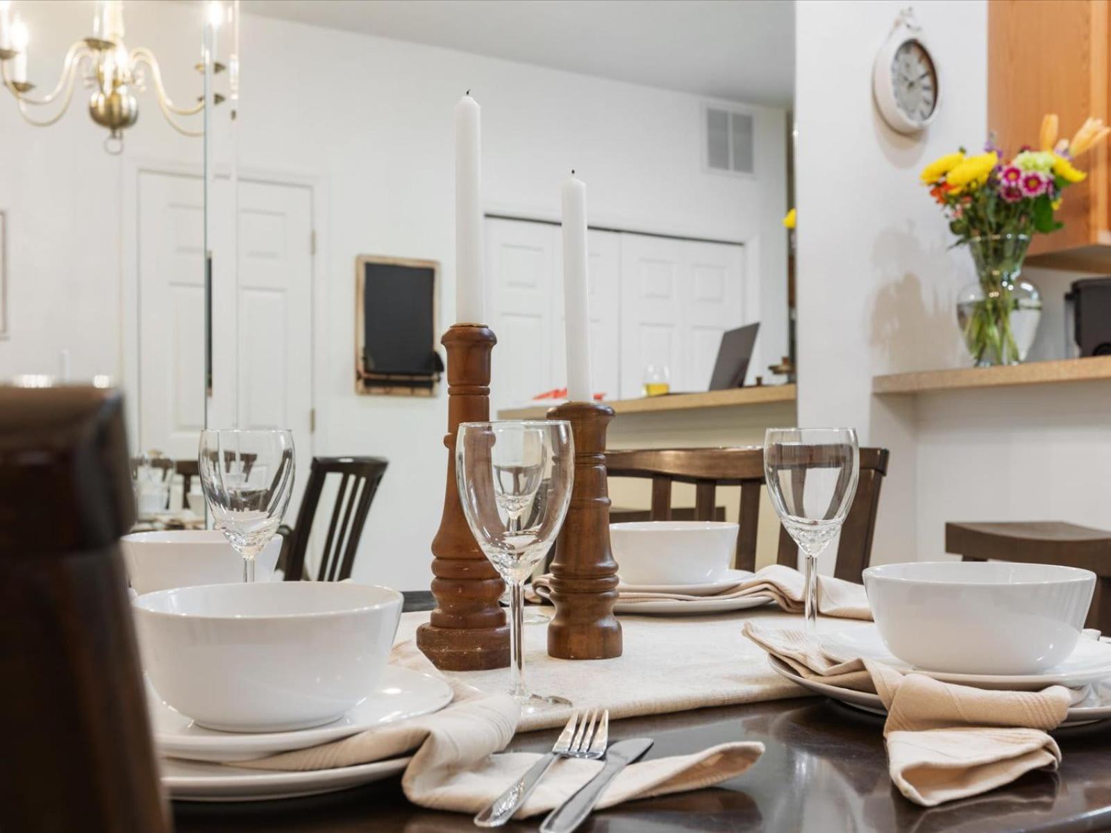 Convenient & Inviting - Fully-equipped 2bd Holiday home *