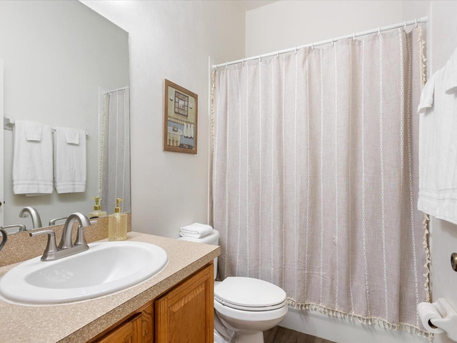 Convenient & Inviting - Fully-equipped 2bd *