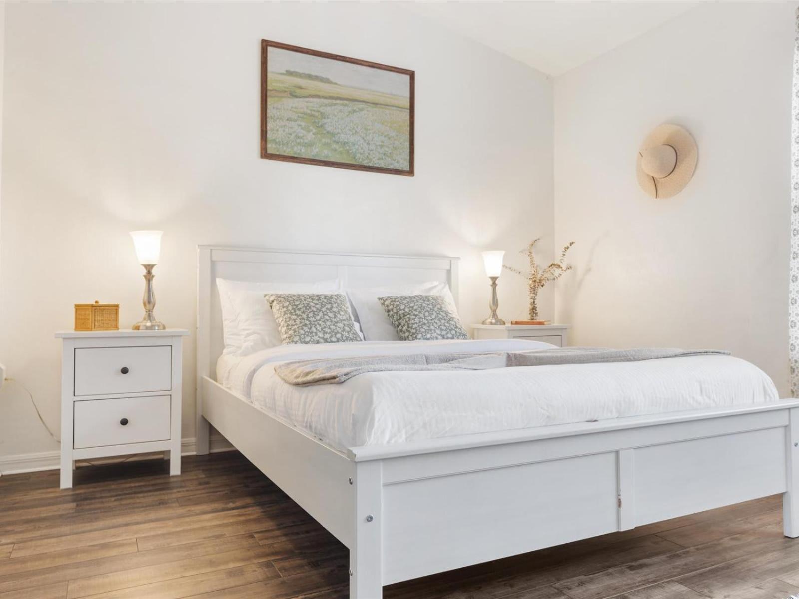Convenient & Inviting - Fully-equipped 2bd Holiday home