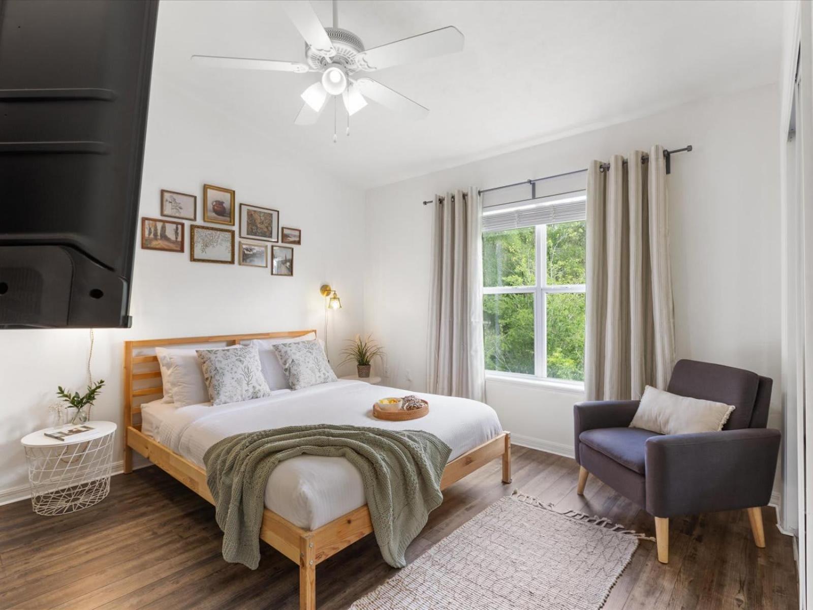 Convenient & Inviting - Fully-equipped 2bd *
