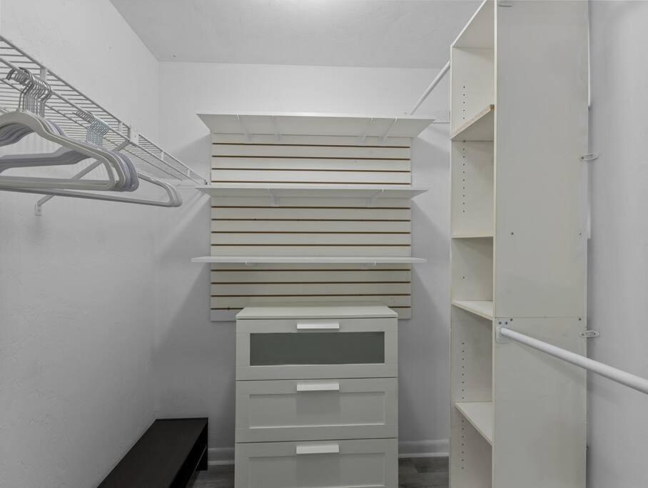 Sleek Explore On Wheels Apartment Gainesville