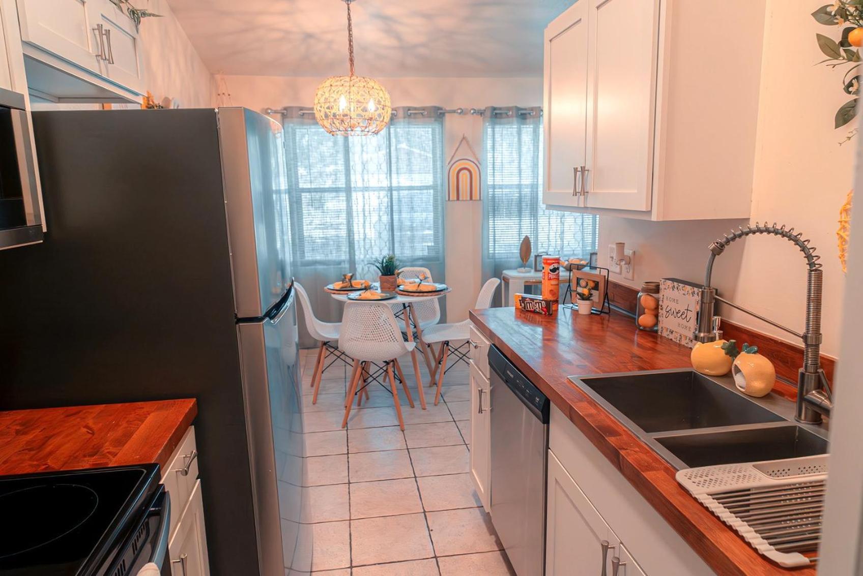 Charm- Cozy, Comfortable, Convenient