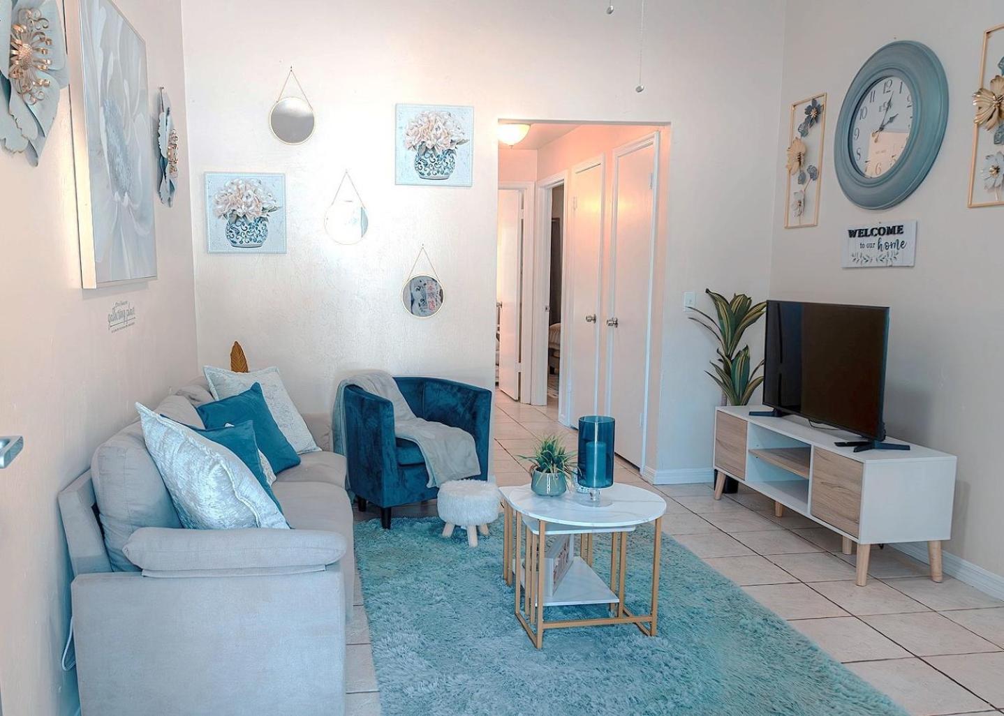 Charm- Cozy, Comfortable, Convenient * Gainesville