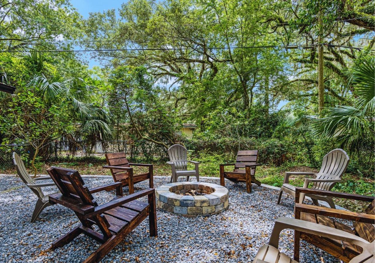 Holiday home 3br Oasis With Alfresco Dining & Retro Gaming Gainesville