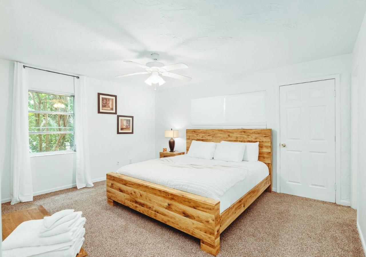 Holiday home 3br Oasis With Alfresco Dining & Retro Gaming *